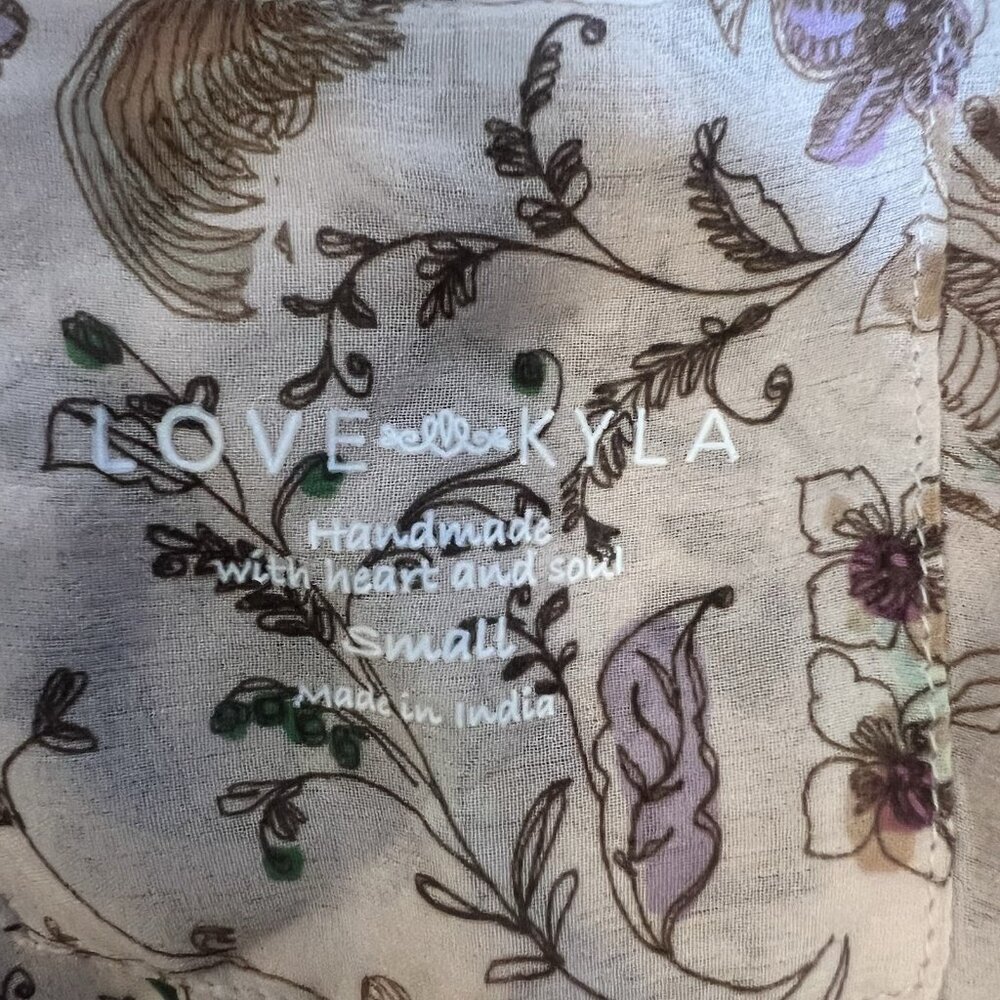 Love Kyla Anthropologie Top Blouse Small Size Floral Semi Sheer Butterfly Hen - Picture 3 of 12